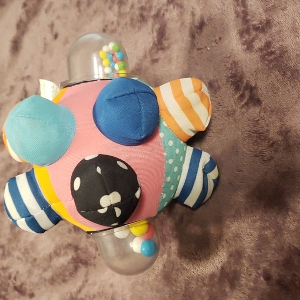 Bumpy ball for baby‎